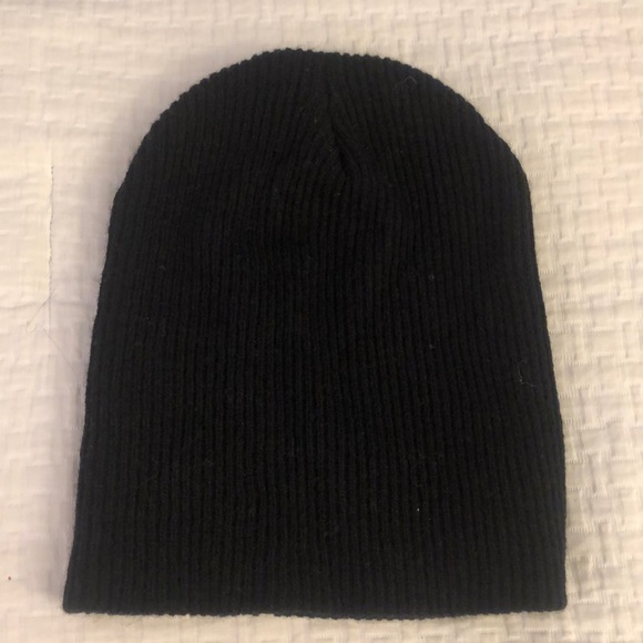 SOLD NWOT Forever 21 Beanie Hats (set of 3) - Picture 4 of 4